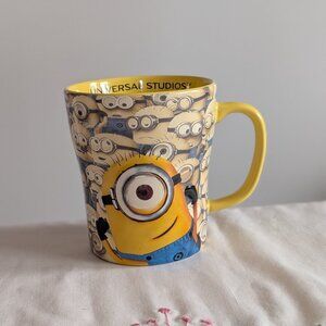 Universal Studios Despicable Me Minion Mayhem 3D 15oz Coffee Mug Yellow EUC